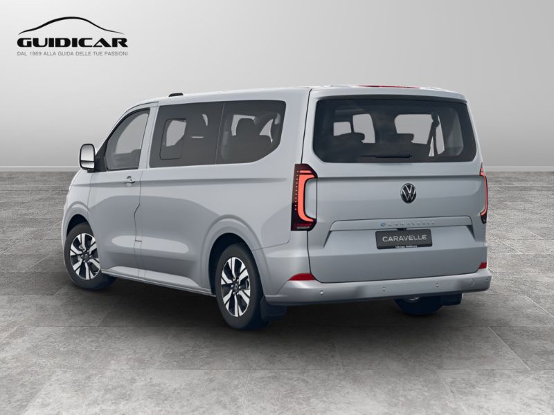 GuidiCar - VOLKSWAGEN INDUSTRIALI Caravelle 1 e-Caravelle Life Elettrico 160 kW post auto L1 Nuovo